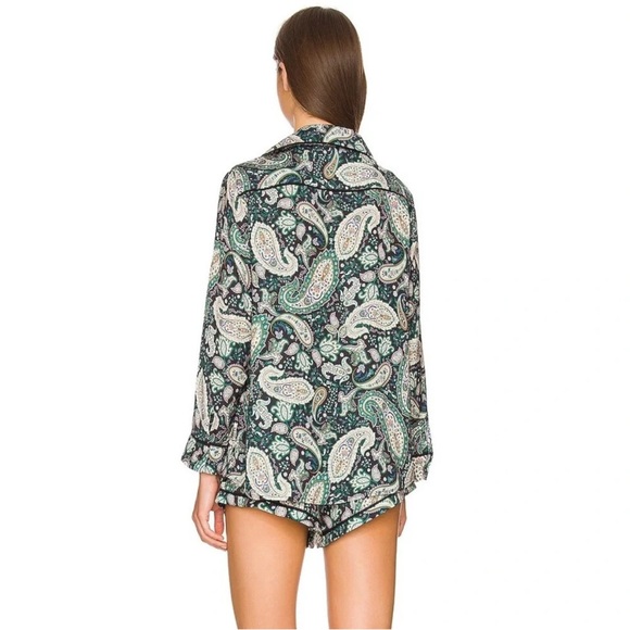 NWOT Plush Paisley Pajama Set with Eye Mask in Multi-Green - Picture 3 of 8